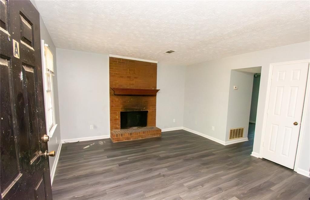 6702 Chupp Road Lithonia, GA 30058 - Photo 8 of 15 Gallery Image 8