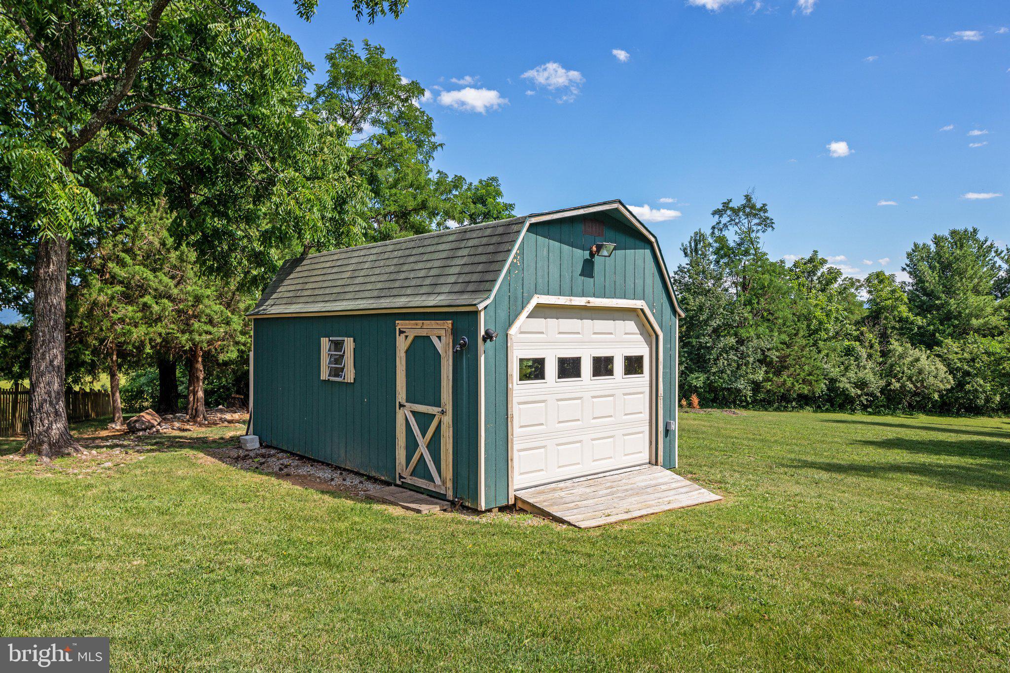 516 Zepp Road Maurertown, VA 22644 - Photo 40 of 63 Workshop with electric