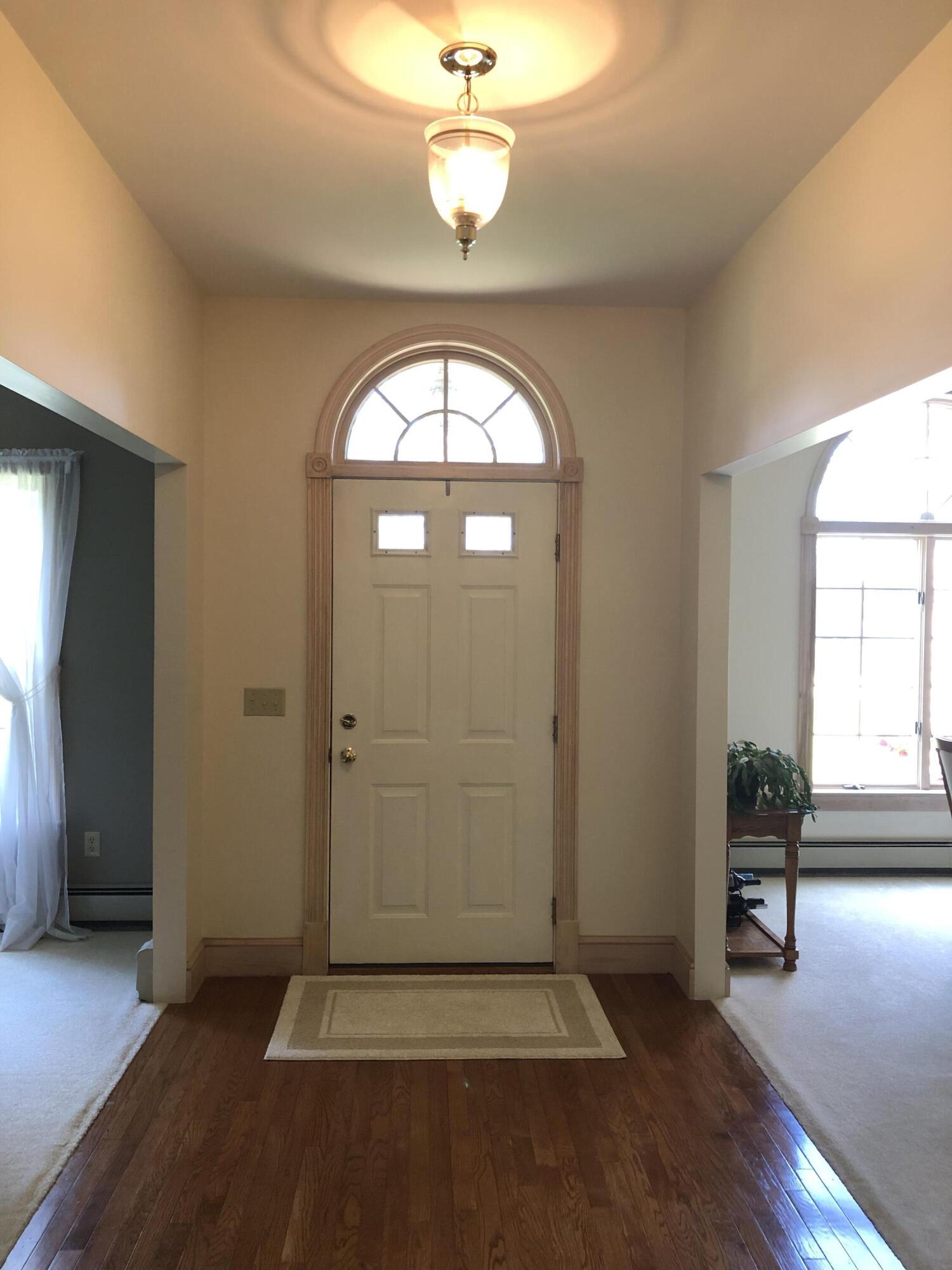 250 Bear Pond Road Turner, ME 04282 - Photo 23 of 75 Front entrance - Foyer
