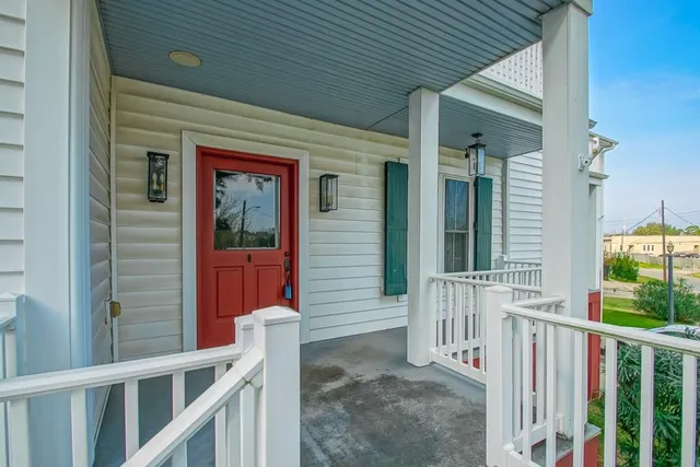 $850,000 | 107 West Brooks Street, New Orleans, LA 70124