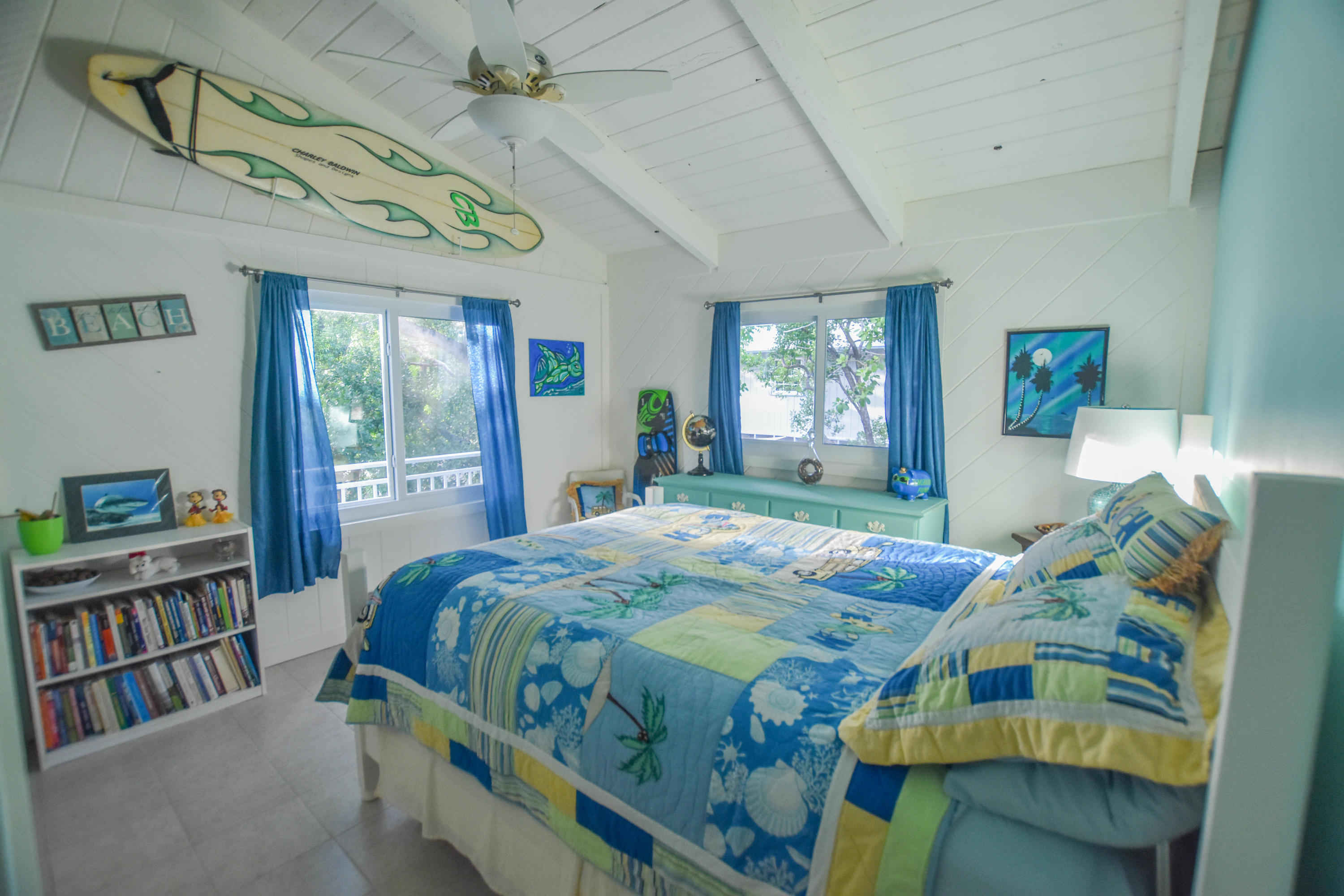 216 Coral Road Islamorada, FL 33036 - Photo 13 of 34 Guest Bedroom-1