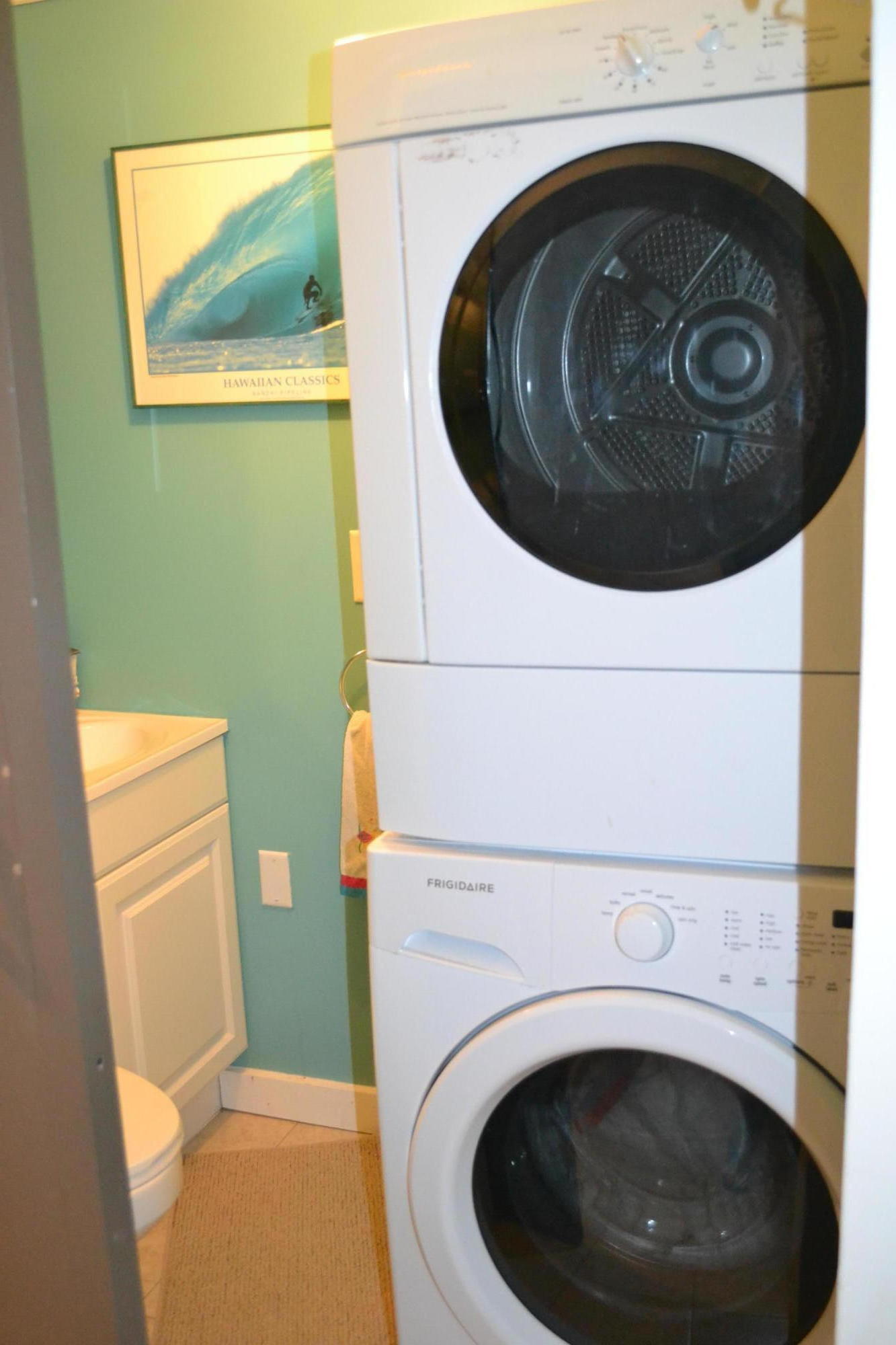 216 Coral Road Islamorada, FL 33036 - Photo 14 of 34 washer/dryer