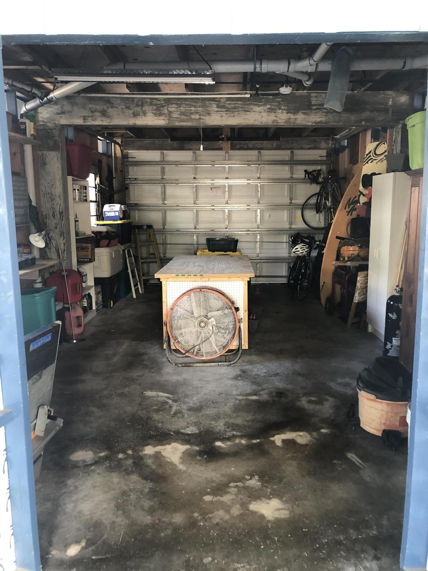 216 Coral Road Islamorada, FL 33036 - Photo 32 of 34 inside workshop/garage