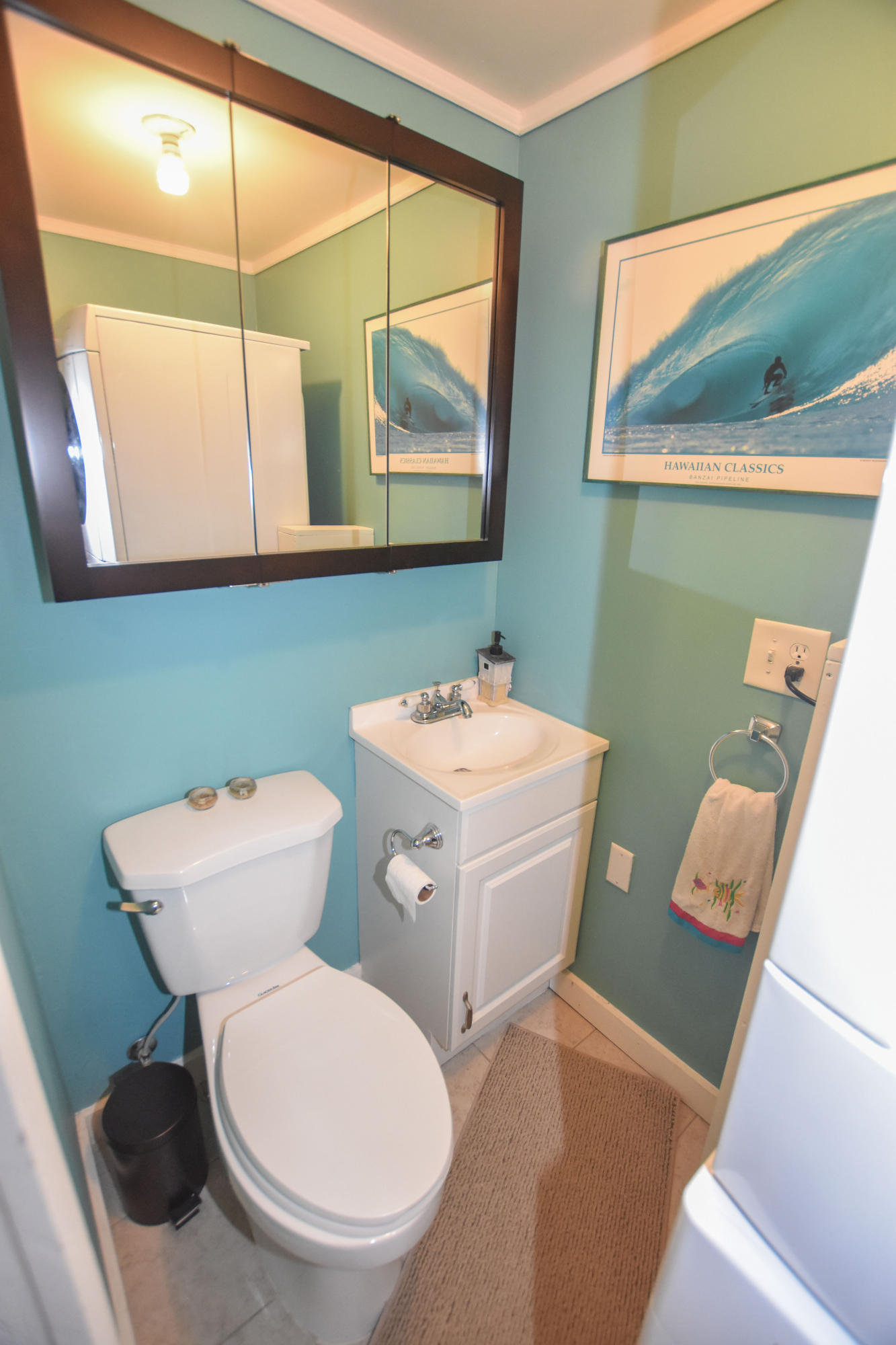 216 Coral Road Islamorada, FL 33036 - Photo 10 of 34 Half Bath-1
