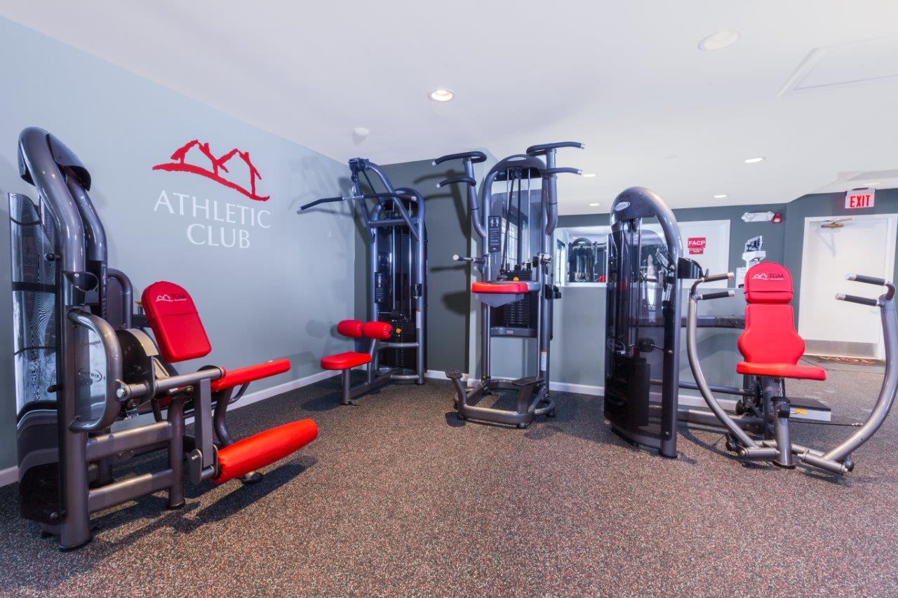 5945 Stewart Drive, Unit 923 Willowbrook, IL 60527 - Photo 27 of 29 a view of a room with gym equipment