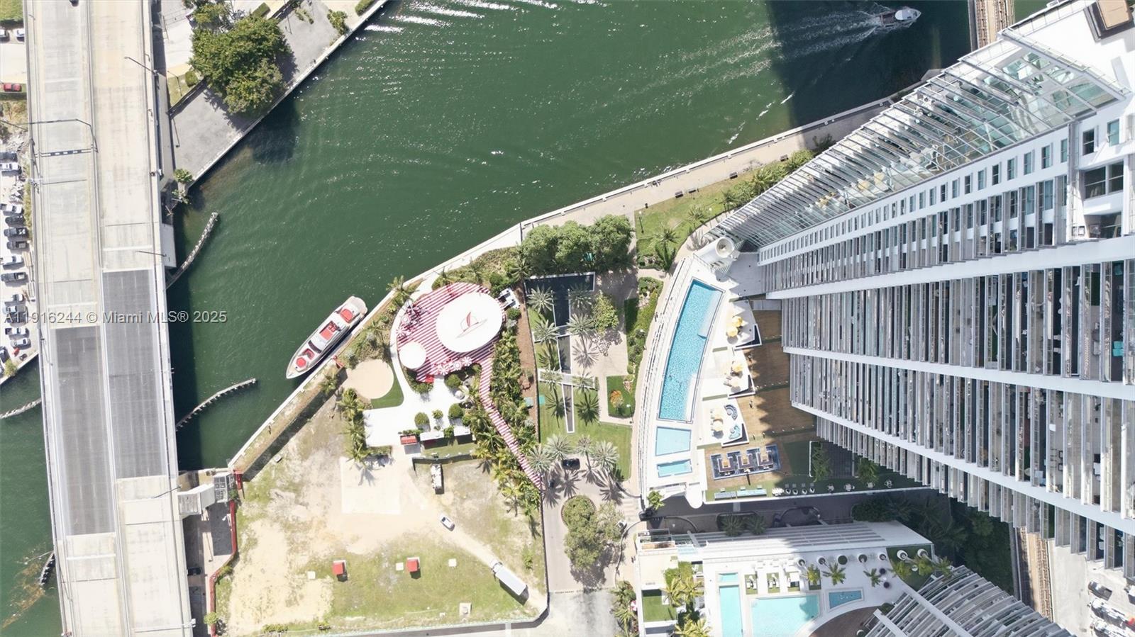 92 Southwest 3rd Street, Unit 1604 Miami, FL 33130 - Photo 48 of 53