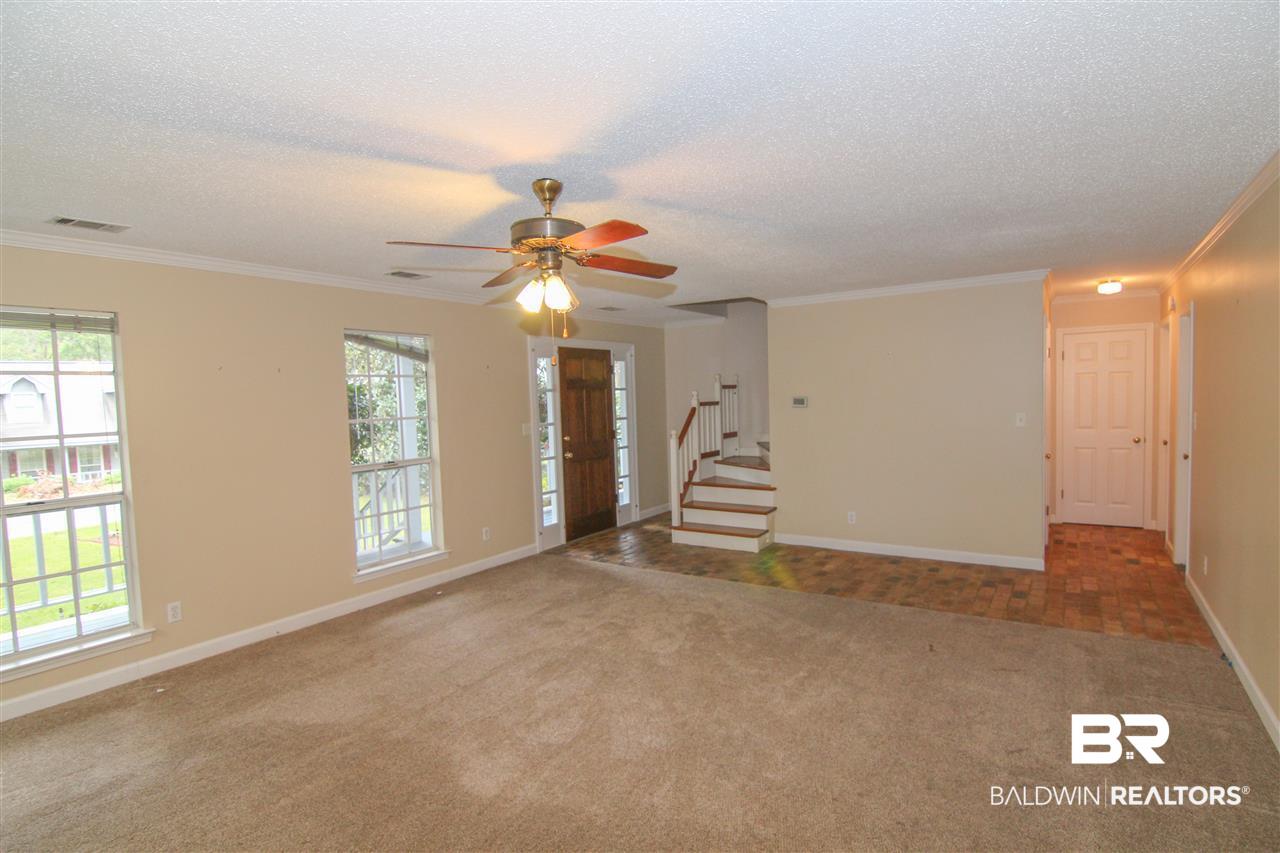 106 Pineview Circle Daphne, AL 36526 - Photo 5 of 26 Living Room