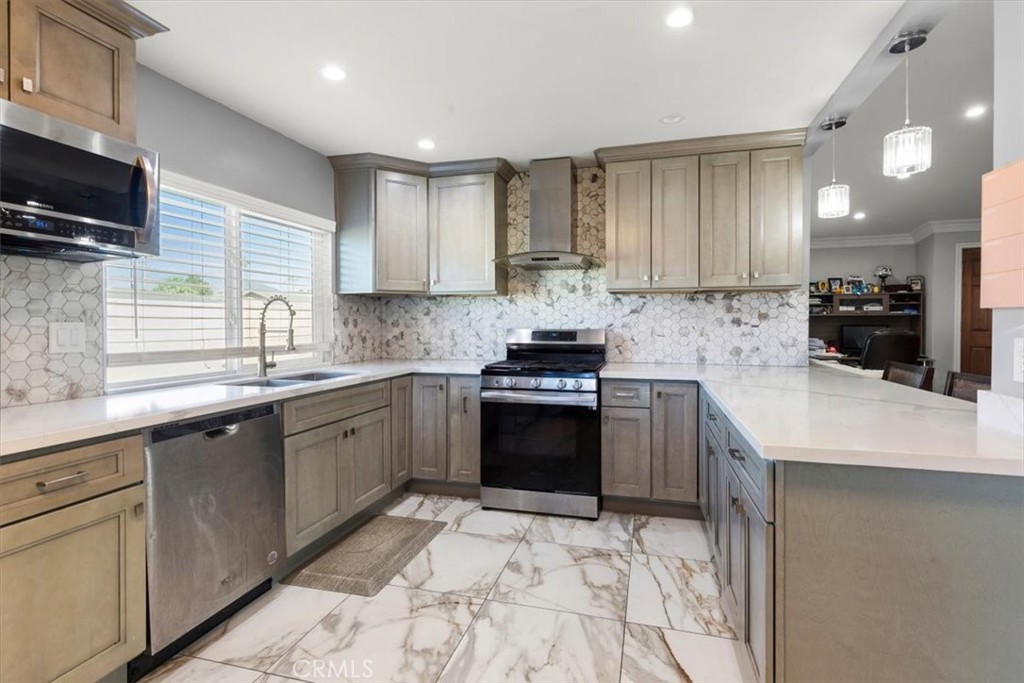 661 Woodhill Street Rialto, CA 92376 - Photo 13 of 49