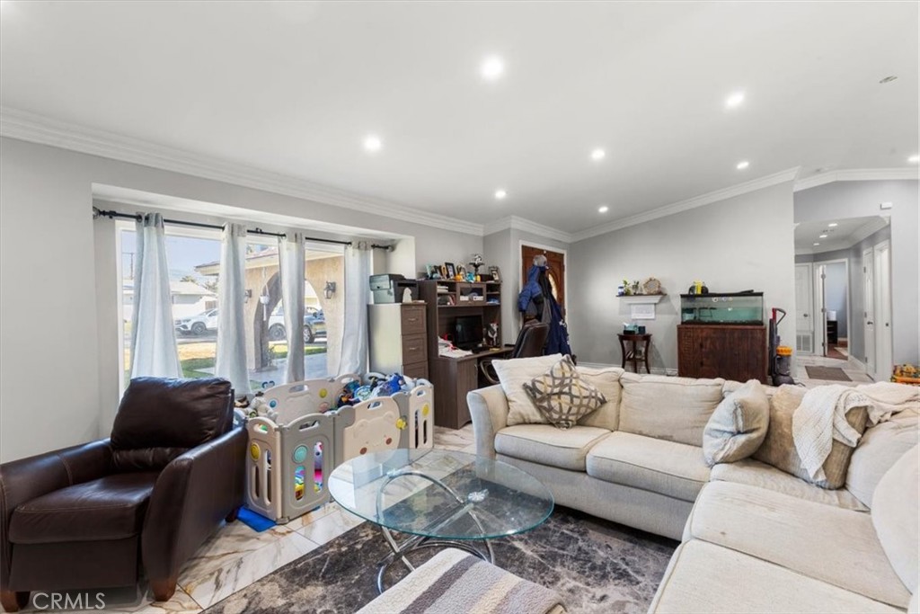 661 Woodhill Street Rialto, CA 92376 - Photo 18 of 49