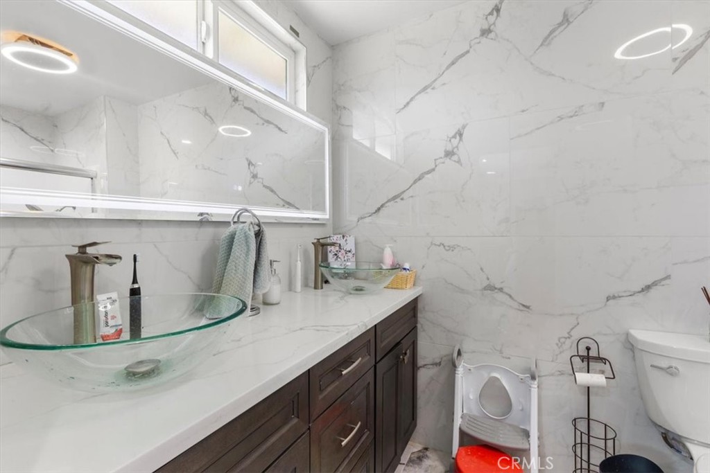 661 Woodhill Street Rialto, CA 92376 - Photo 33 of 49