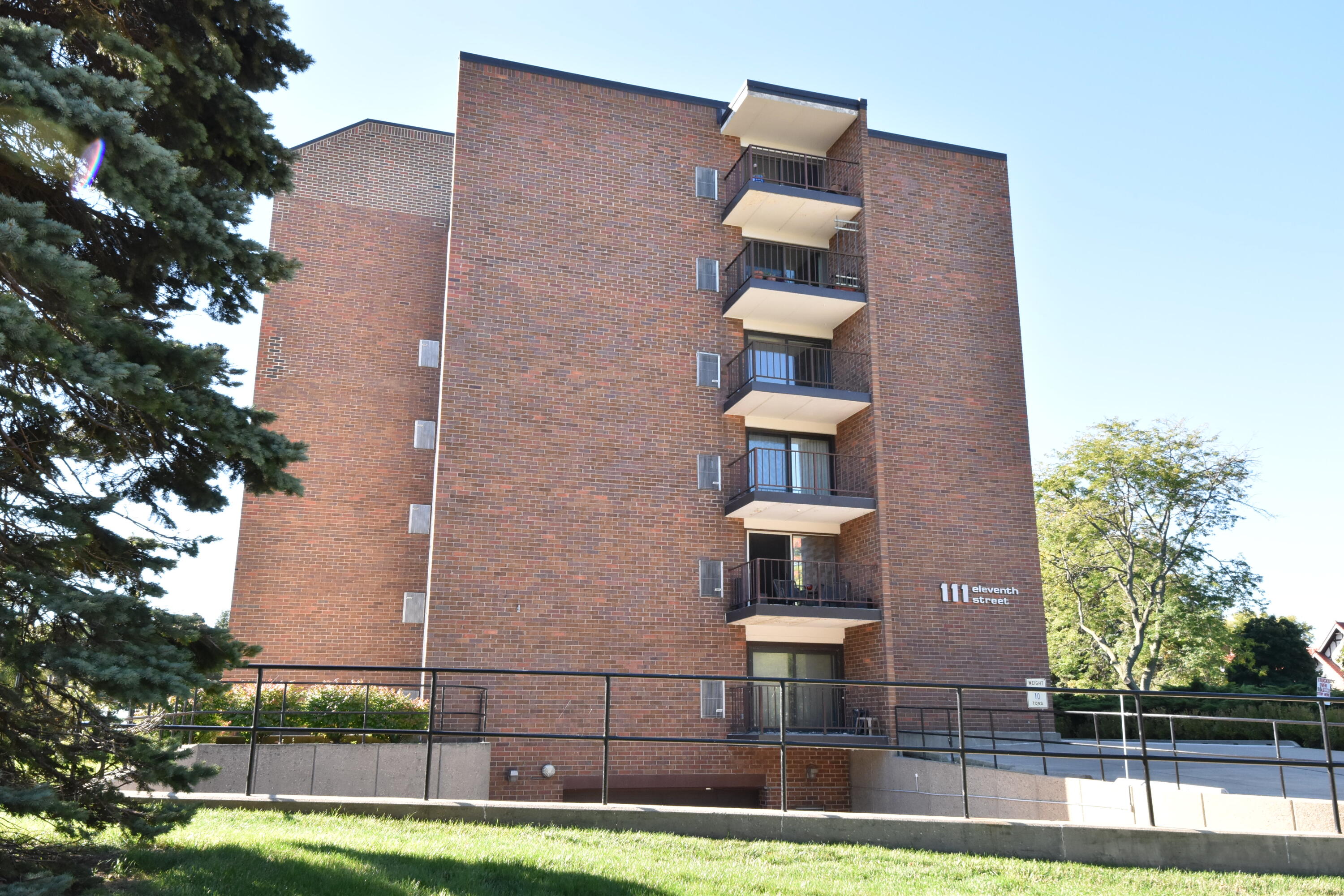 111 11th Street, Unit 1CN Racine, WI 53403 - Photo 40 of 49 Exterior