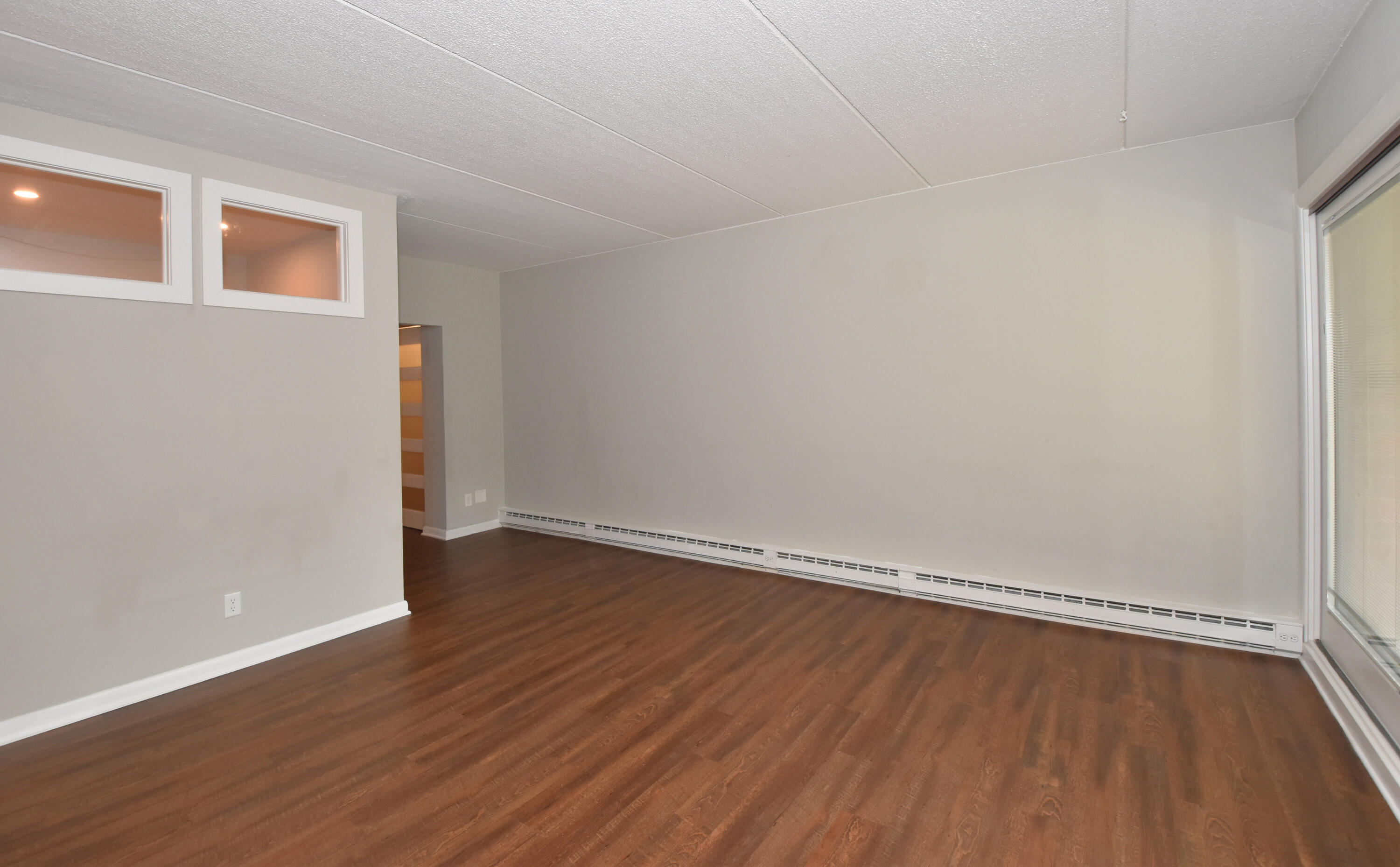 111 11th Street, Unit 1CN Racine, WI 53403 - Photo 6 of 49 Living Room