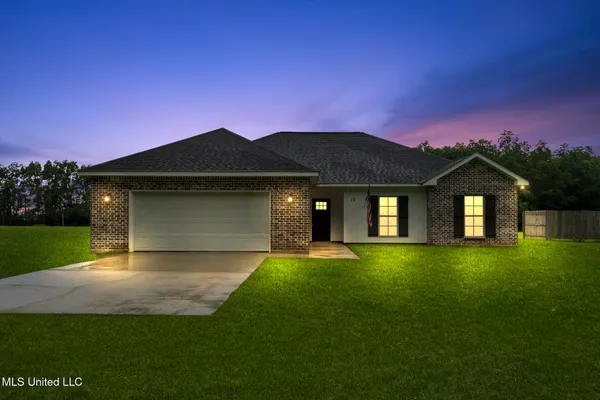 $285,000 | 12 Lawson Taylor Road, Carriere, MS 39426