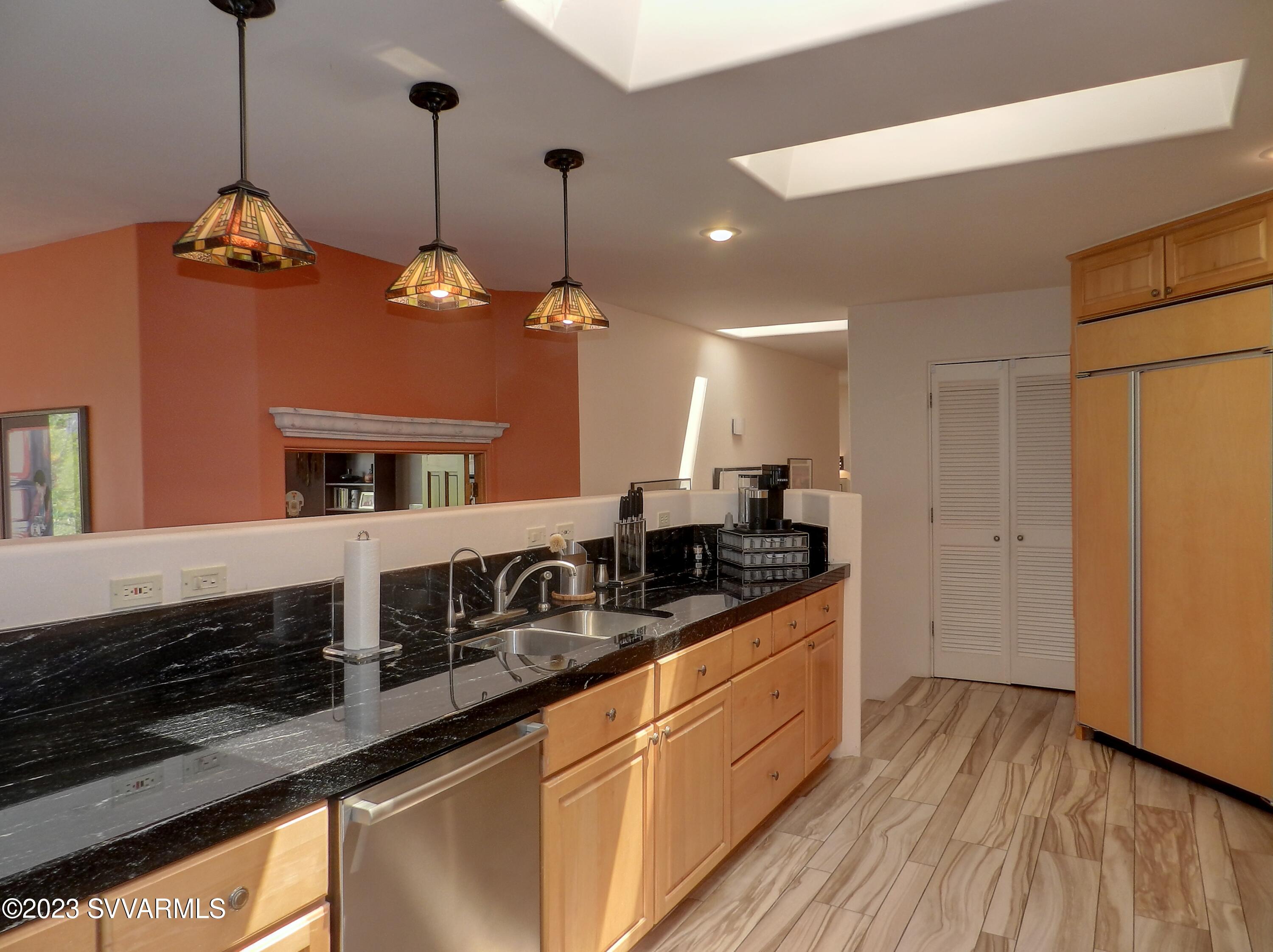 30 Granada Road Sedona, AZ 86336 - Photo 11 of 58 Large Kitchen w/Pantry