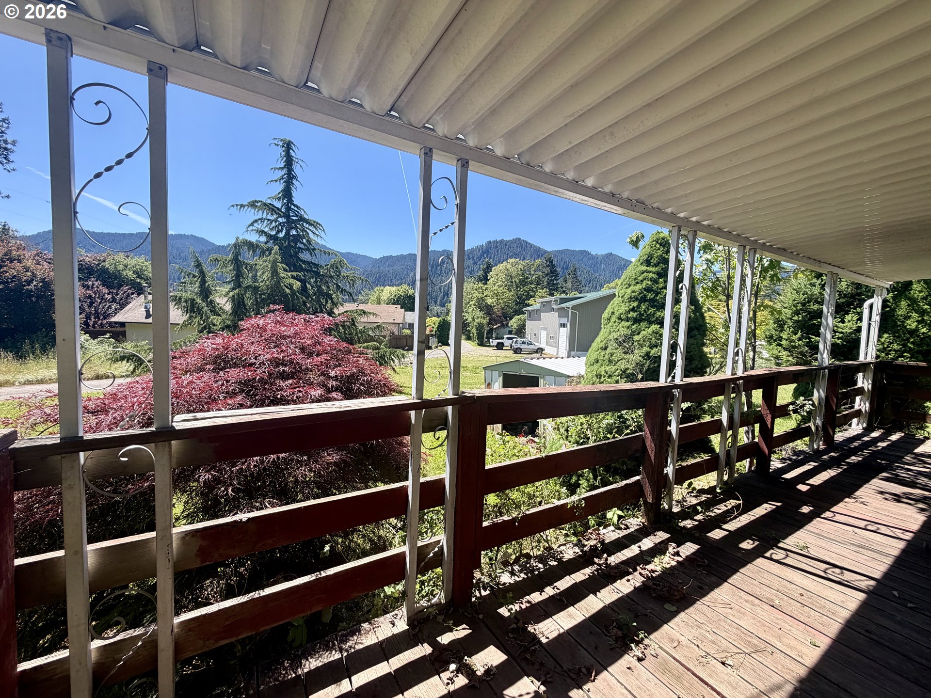 76582 Davis Road Oakridge, OR 97463 - Photo 6 of 21
