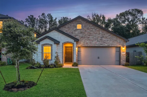 $1,800 | 14397 High Hills Drive, Conroe, TX 77303