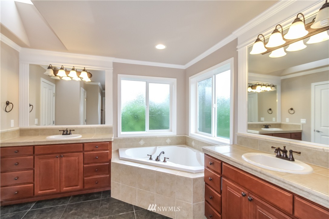 4017 214th Street Southeast Bothell, WA 98021 - Photo 14 of 25