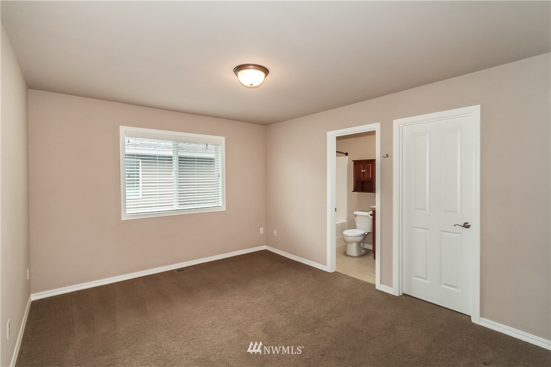 4017 214th Street Southeast Bothell, WA 98021 - Photo 16 of 25