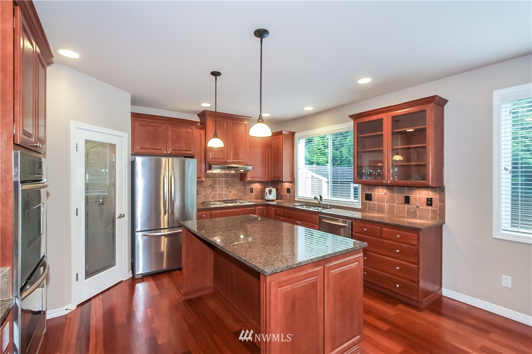 4017 214th Street Southeast Bothell, WA 98021 - Photo 6 of 25