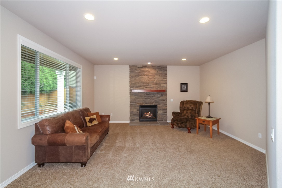 4017 214th Street Southeast Bothell, WA 98021 - Photo 9 of 25