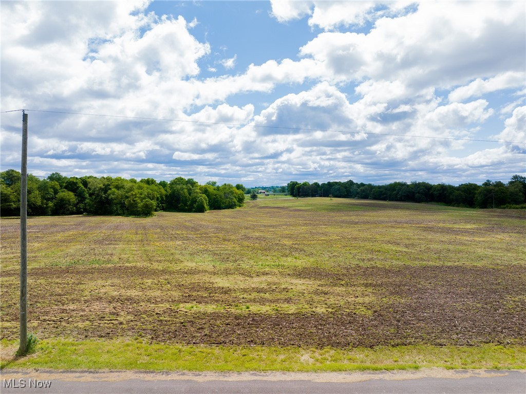 5394 Smith Road Southwest Navarre, OH 44662 - Photo 2 of 11 Gallery Image 2