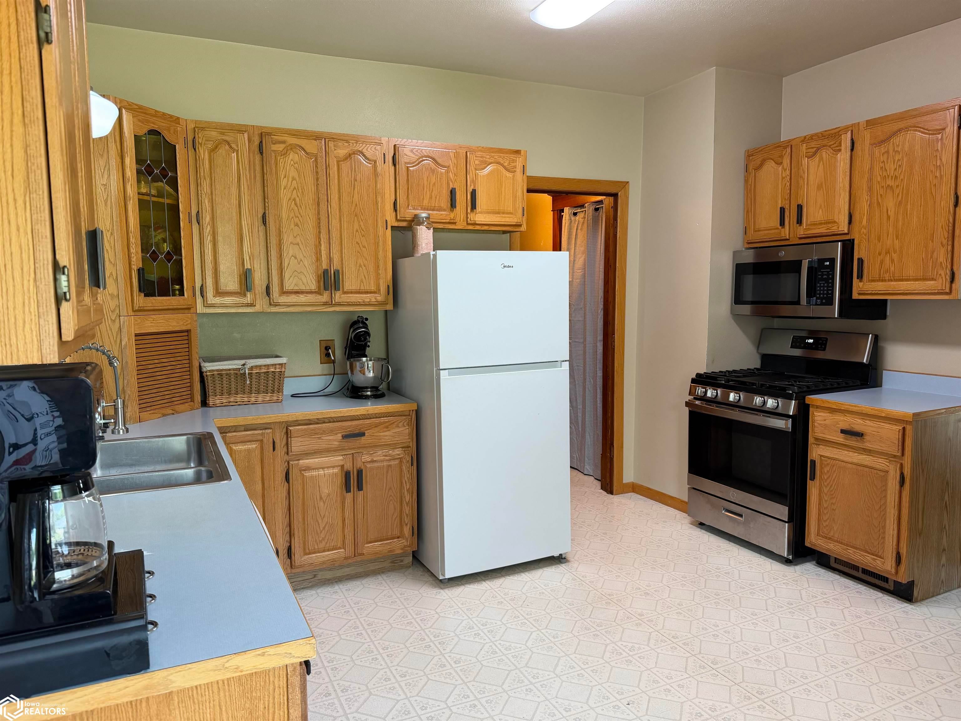 203 Locust Street Rolfe, IA 50581 - Photo 17 of 39 Gallery Image 17