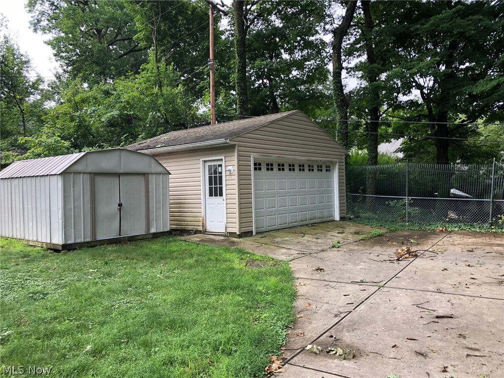 1062 Allston Road Cleveland Heights, OH 44121 - Photo 18 of 26 Gallery Image 18