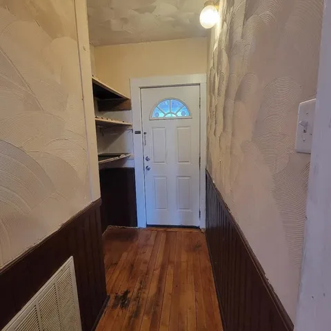 $1,800 | 111 Rodney Street, Unit 2, Worcester, MA 01605