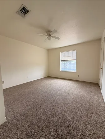 $950 | 2300 Stone Hollow Drive, Unit 206, Brenham, TX 77833