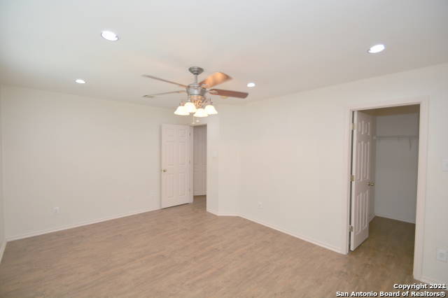 9102 Granberry Pass Universal City, TX 78148 - Photo 11 of 18