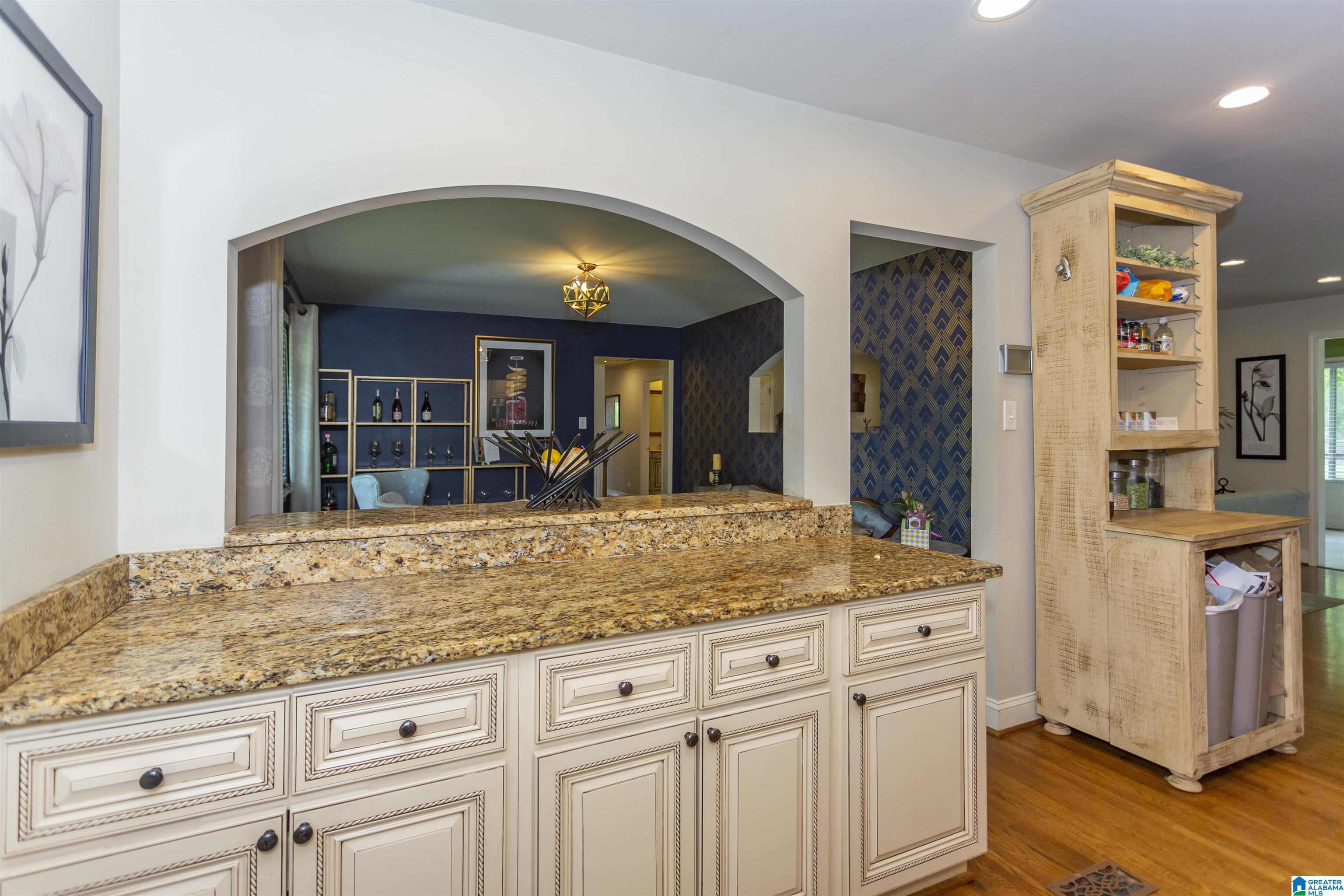 912 Ivawood Road Birmingham, AL 35210 - Photo 9 of 44