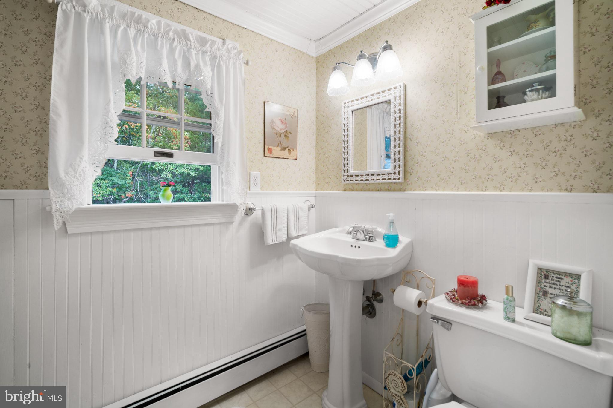 174 Forge Road West Creek, NJ 08092 - Photo 24 of 27 2nd Floor Full Bathroom with Shower