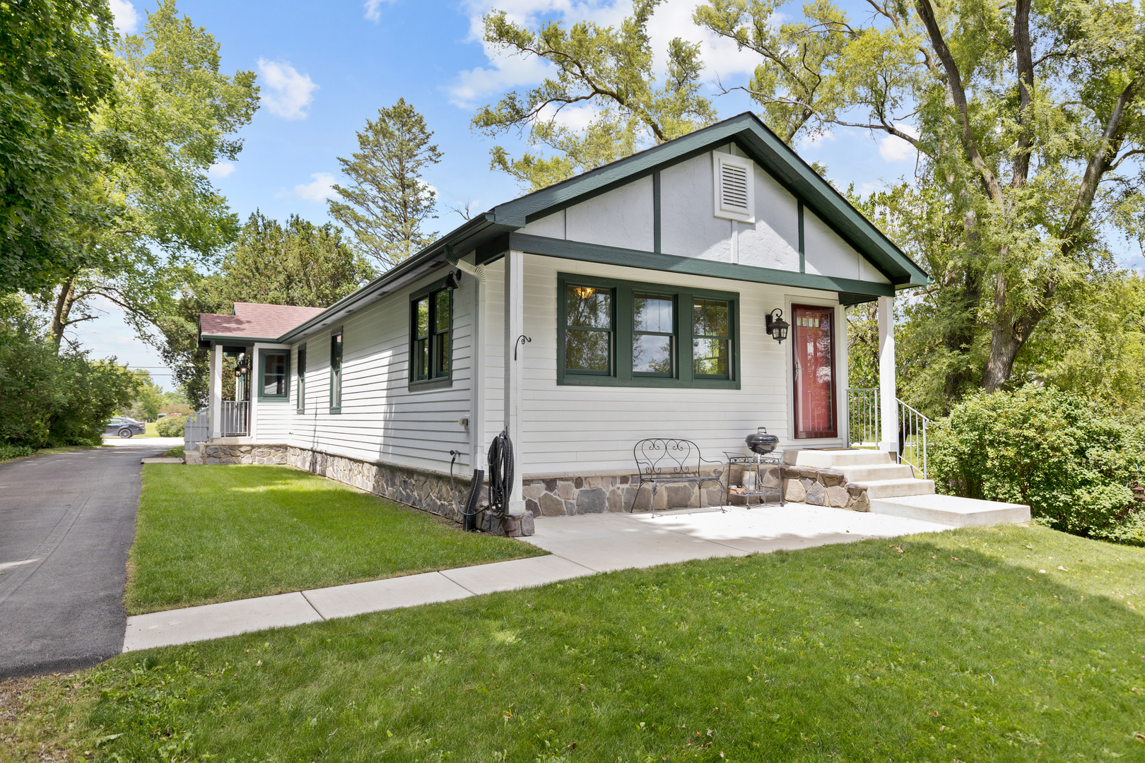 41W193 Russell Road Elgin, IL 60124 - Photo 23 of 29