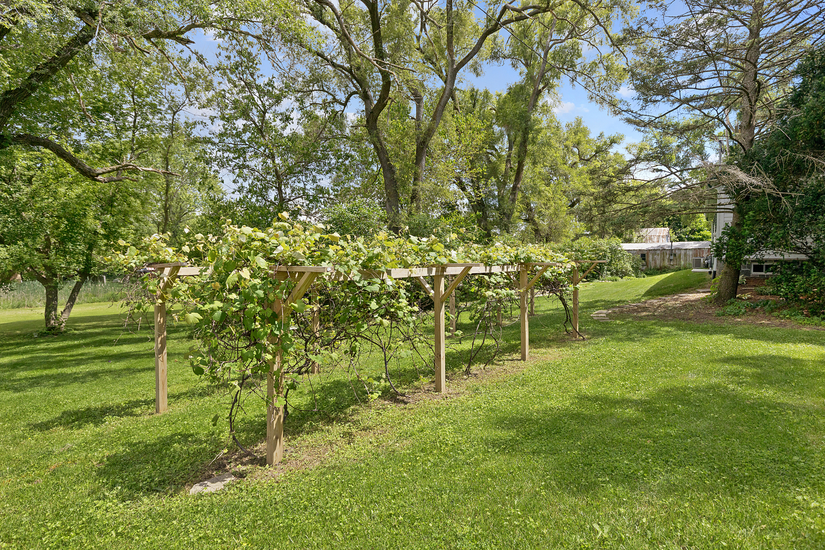 41W193 Russell Road Elgin, IL 60124 - Photo 25 of 29