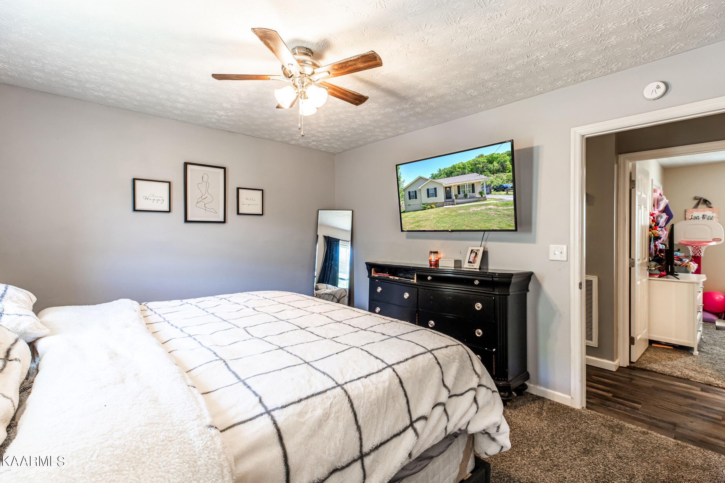 237 Patty Hill Road Caryville, TN 37714 - Photo 18 of 23 237 Patty Hill Rd-27