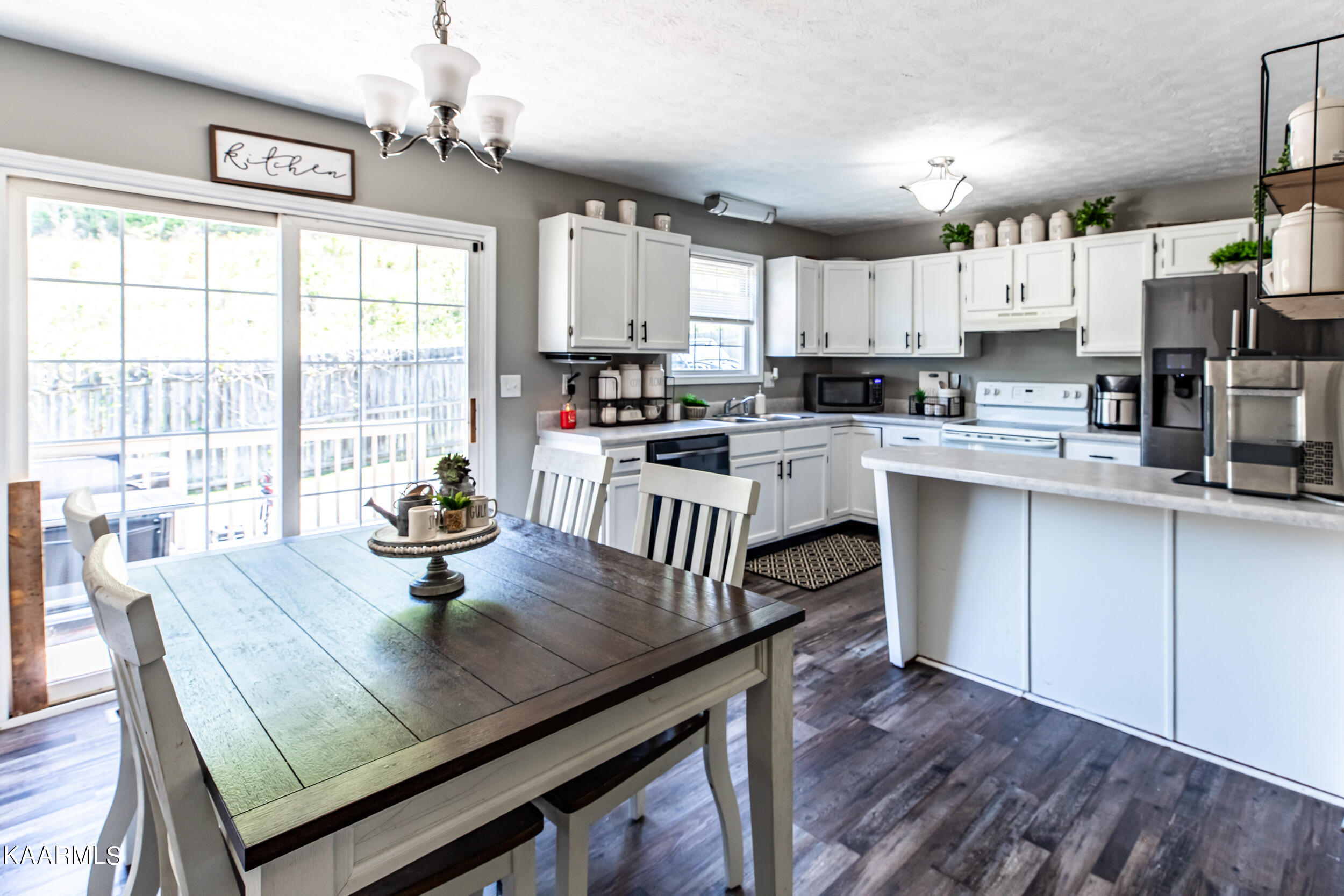 237 Patty Hill Road Caryville, TN 37714 - Photo 8 of 23 237 Patty Hill Rd-16