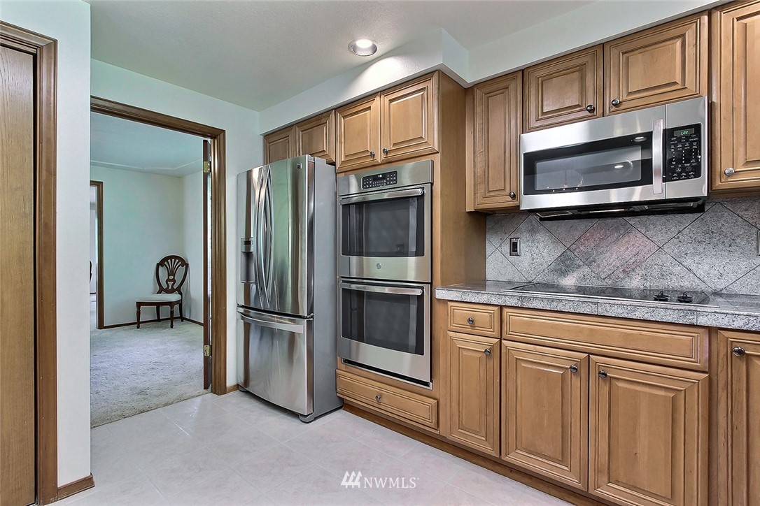 6644 Marvin Road Northeast Olympia, WA 98516 - Photo 11 of 24 Gallery Image 11
