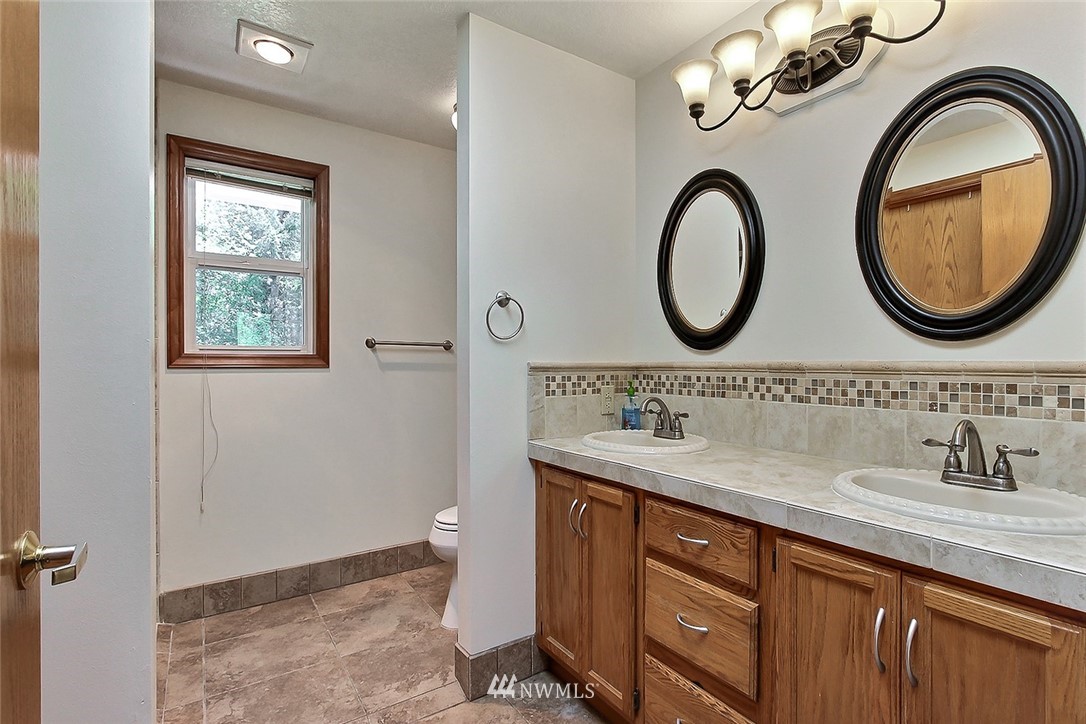 6644 Marvin Road Northeast Olympia, WA 98516 - Photo 21 of 24 Gallery Image 21