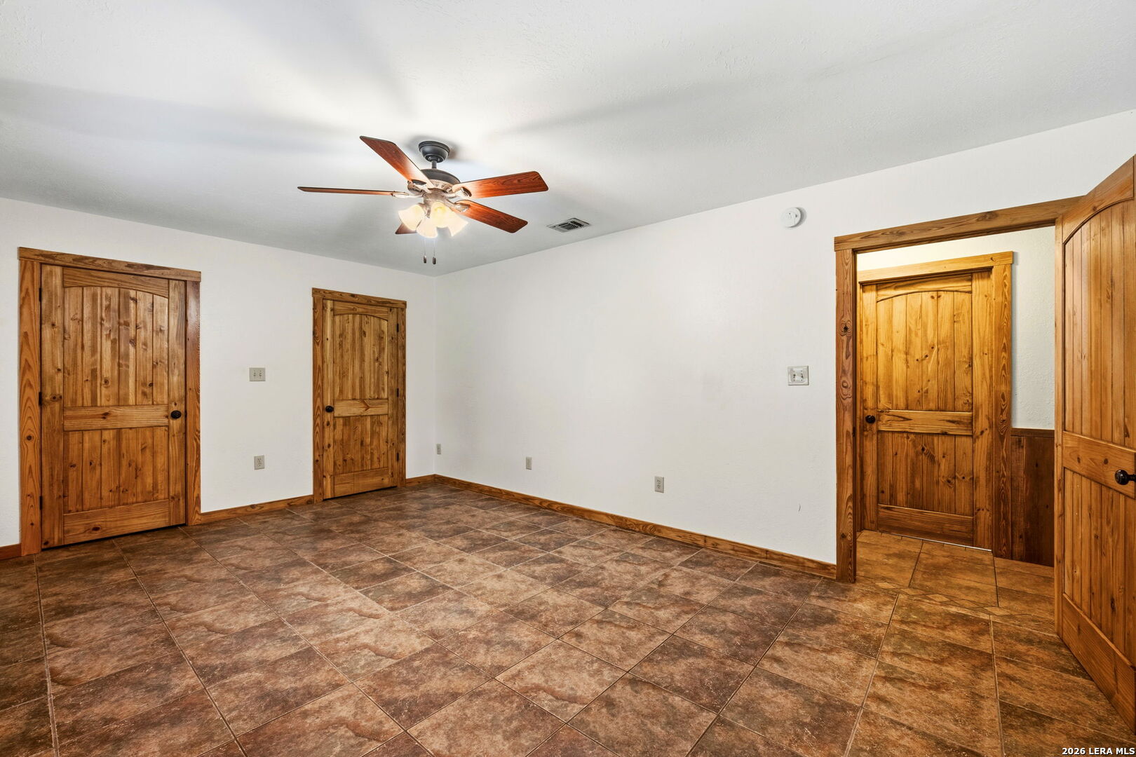 340 Rio Oak Road Pipe Creek, TX 78063 - Photo 18 of 39