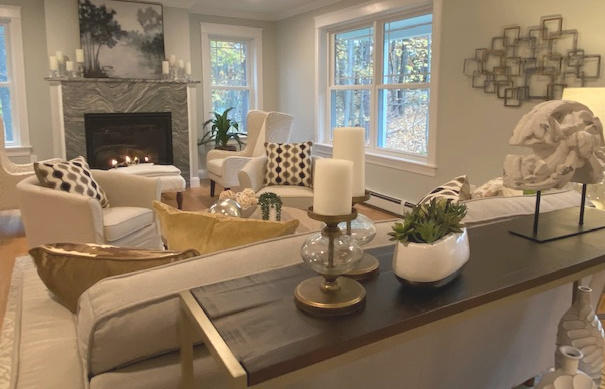 24 Redlon Park Road Portland, ME 04102 - Photo 16 of 56 Living Room