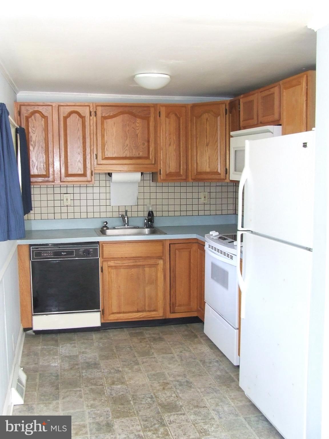 1633 Lakewood Road Pasadena, MD 21122 - Photo 18 of 31 Gallery Image 18