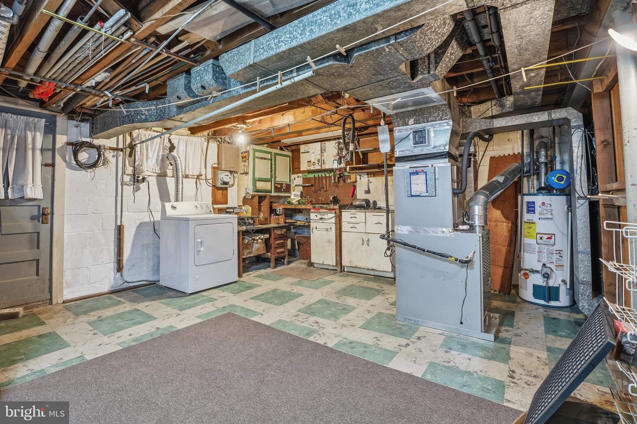 123 Glen Argyle Road Baltimore, MD 21212 - Photo 28 of 33 a view of a storage & utility room