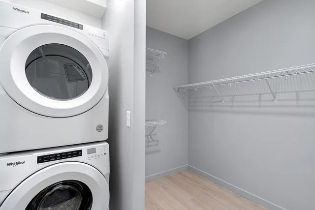 $3,600 | 21-35 West 2nd Street, Unit 304, Boston, MA 02127