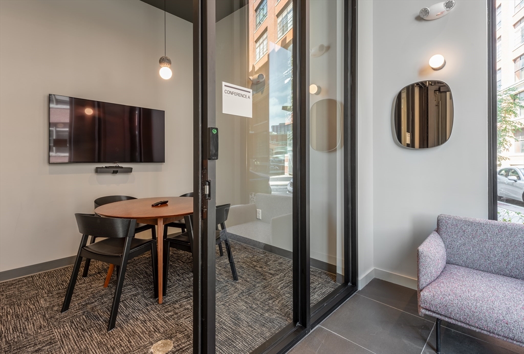 21-35 West 2nd Street, Unit 304 Boston, MA 02127 - Photo 9 of 13