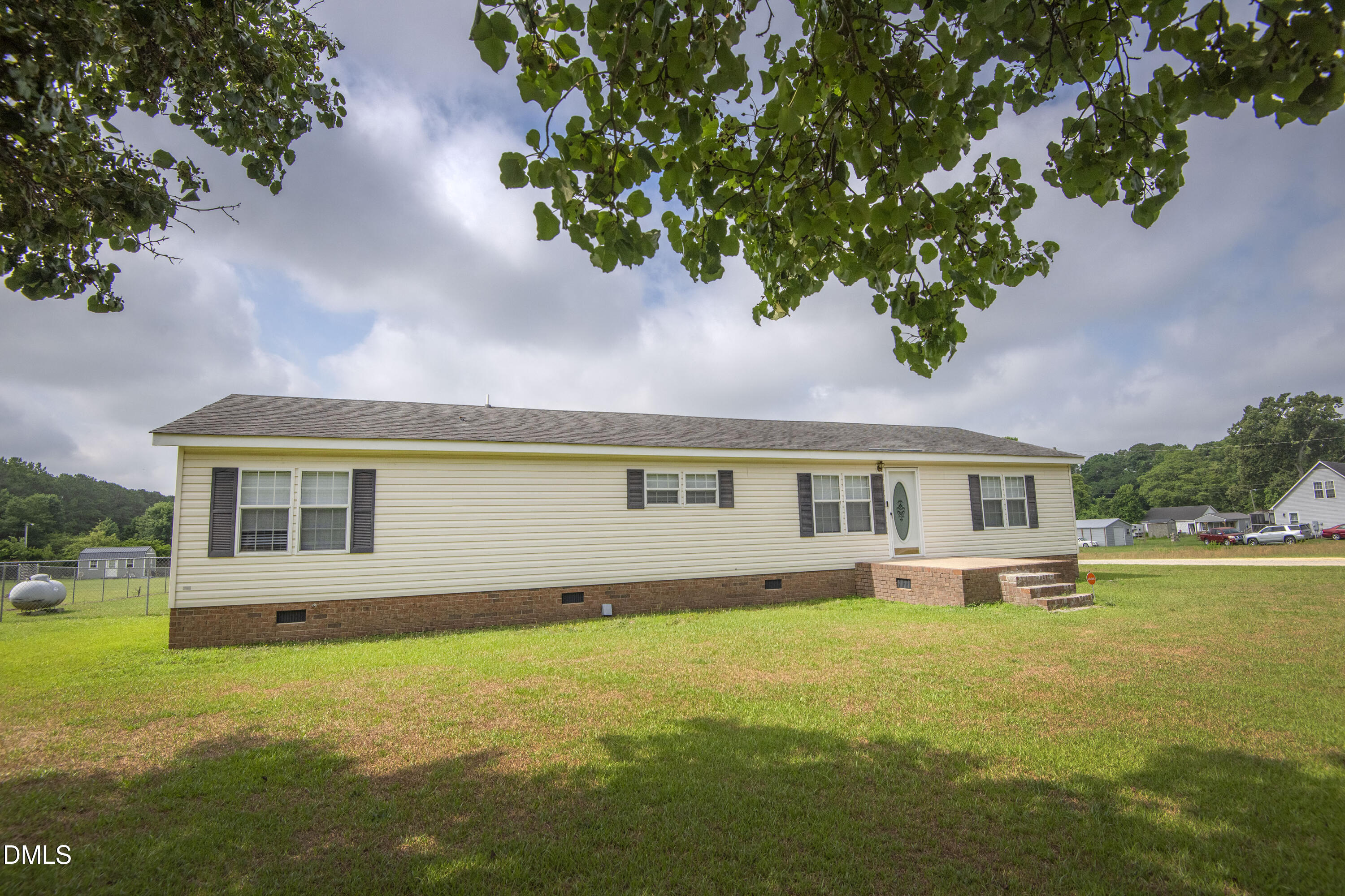 41 Stable Road Tarboro, NC 27886 - Photo 2 of 37