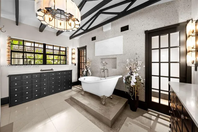 $25,000,000 | 980 Belle Meade Island Drive, Miami, FL 33138