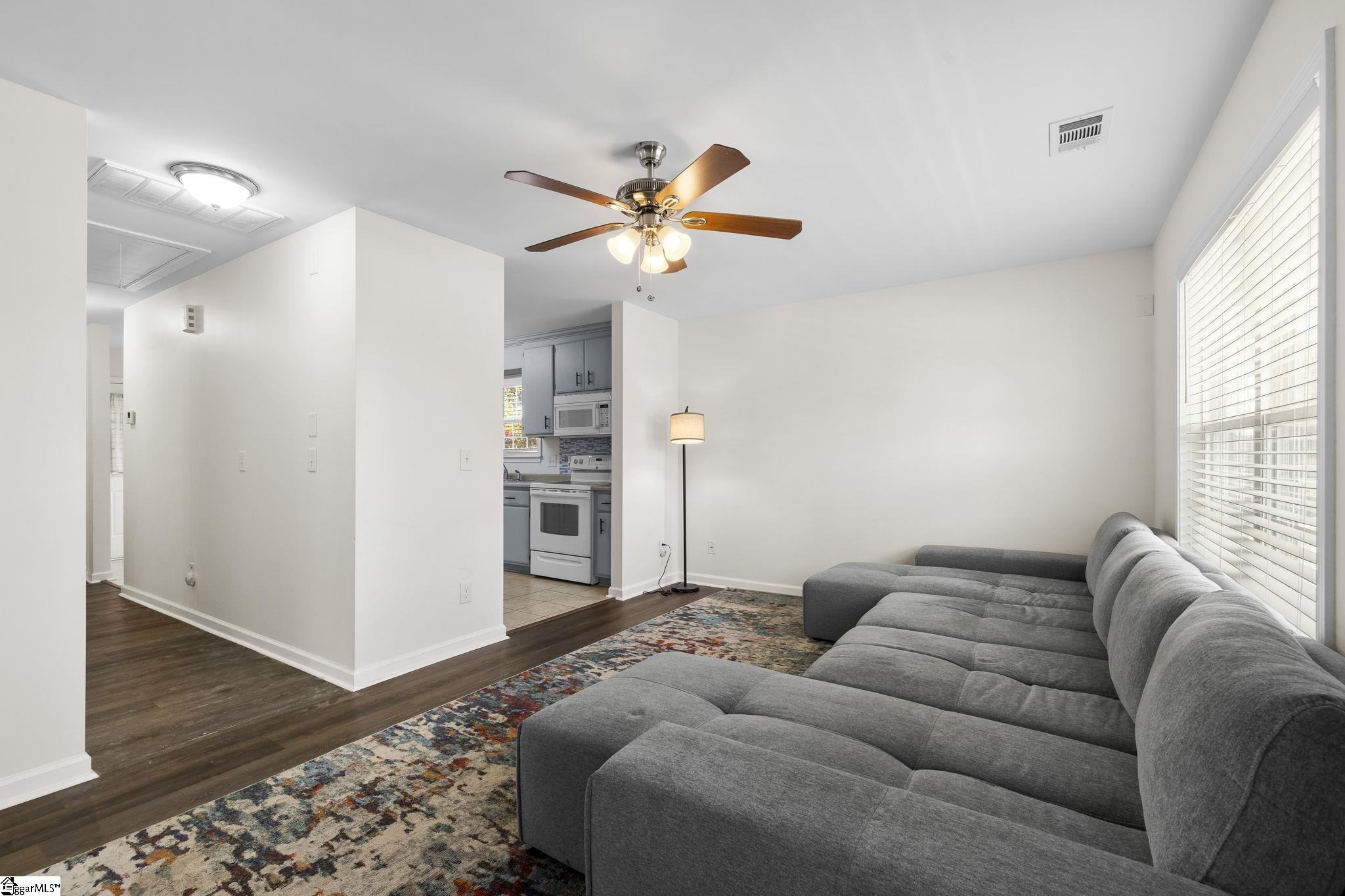 610 Ruddy Creek Circle Greer, SC 29651 - Photo 5 of 31
