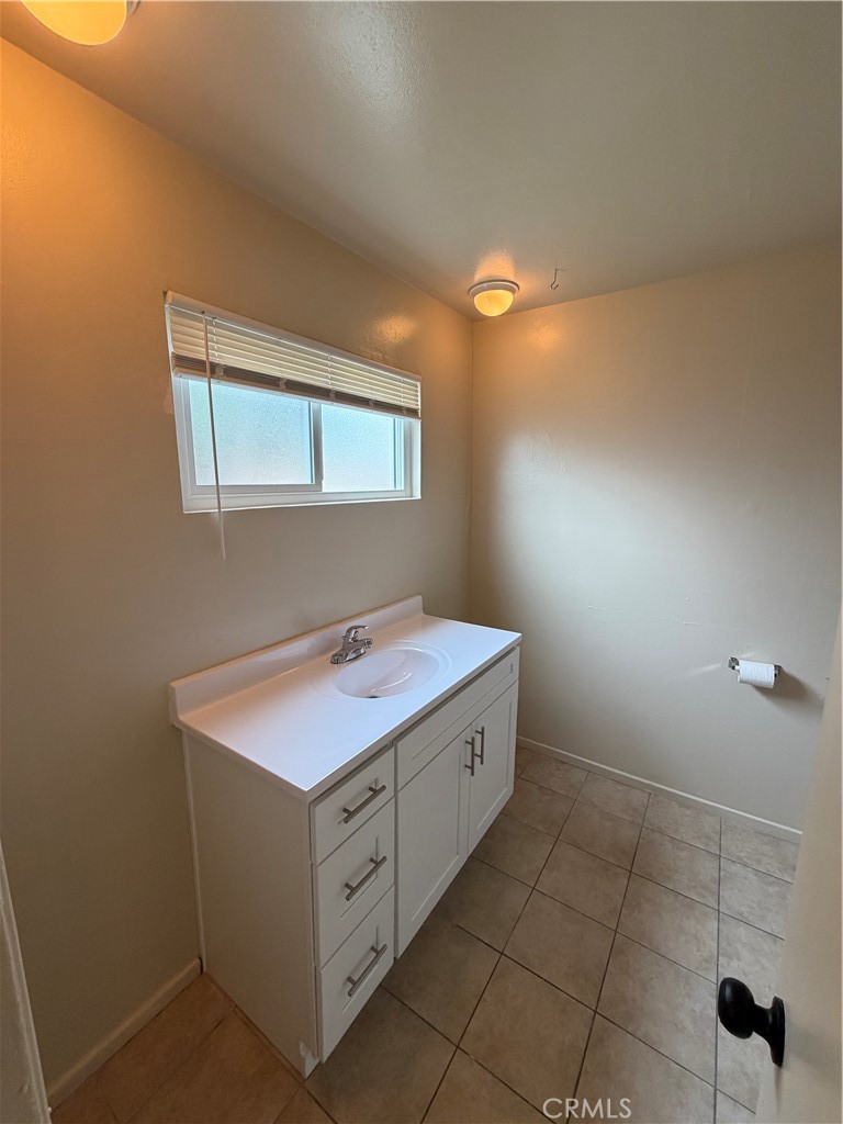 4694 Bandera Street, Unit B Montclair, CA 91763 - Photo 16 of 19