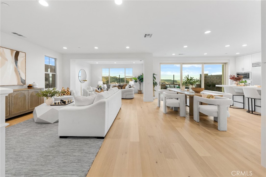 206 Collino Irvine, CA 92602 - Photo 6 of 74 Furniture shown in photos is virtual staging only.