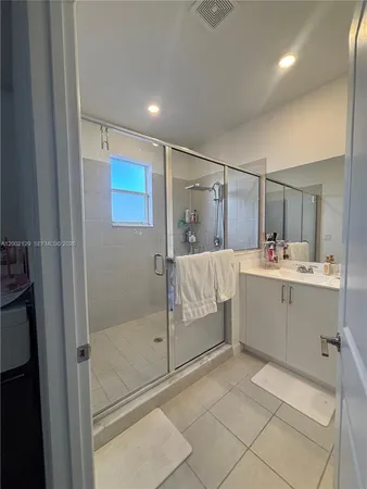 $880,000 | 16144 Southwest 148th Place, Miami, FL 33187